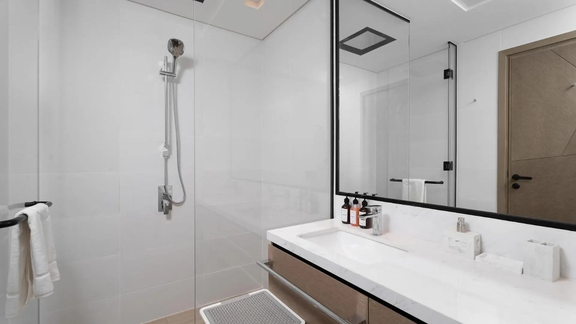 Nasma Luxury Stays - 26Th-Floor Creek Harbour 2Br With Sea Views Дубай 0*,